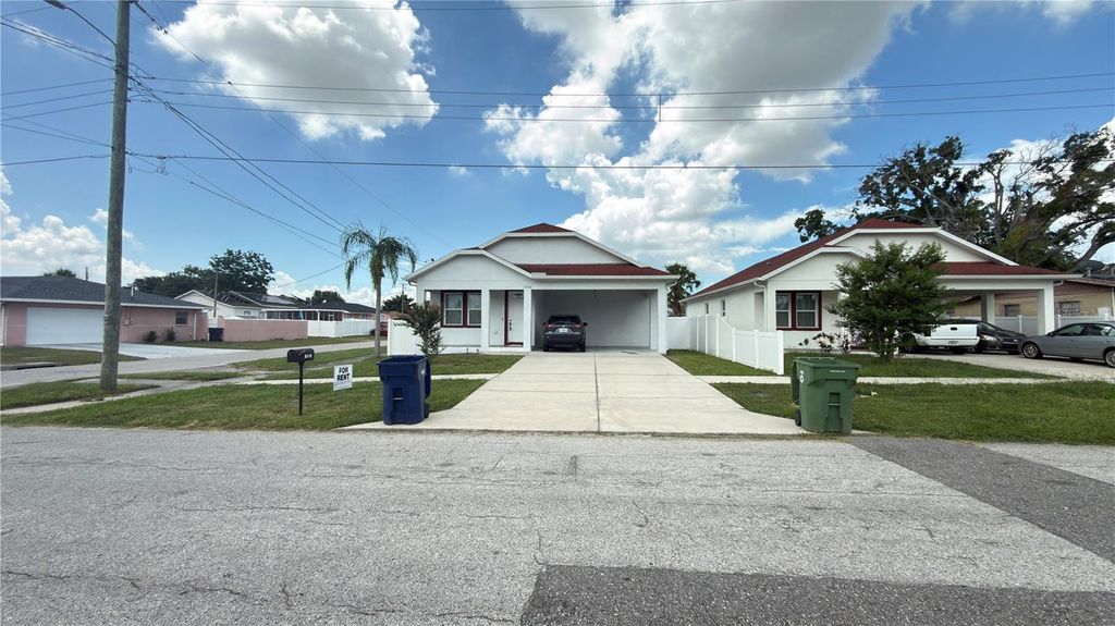 2702 W SAINT CONRAD STREET, Tampa, FL 33607