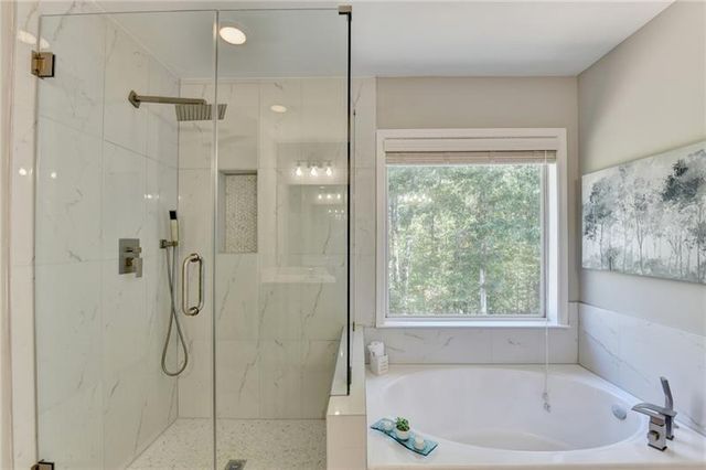 623 Friars Head Court, Suwanee, GA 30024