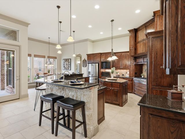 12833 Whisper Willows Drive, Fort Worth, TX 76052