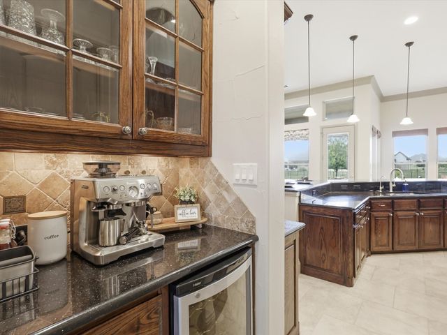 12833 Whisper Willows Drive, Fort Worth, TX 76052