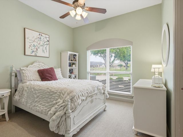 12833 Whisper Willows Drive, Fort Worth, TX 76052