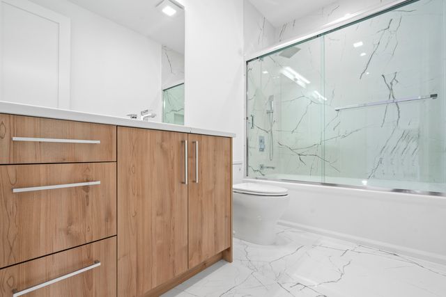 3008 W Belmont Avenue 3, Chicago, IL 60618