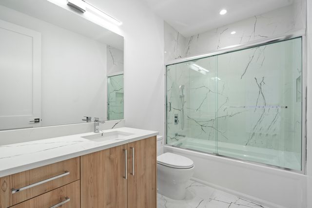 3008 W Belmont Avenue 3, Chicago, IL 60618