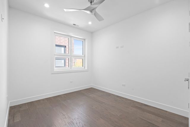 3008 W Belmont Avenue 3, Chicago, IL 60618