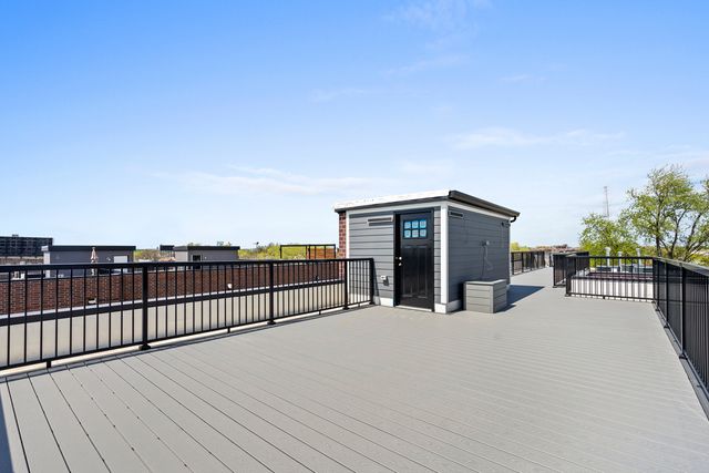 3008 W Belmont Avenue 3, Chicago, IL 60618
