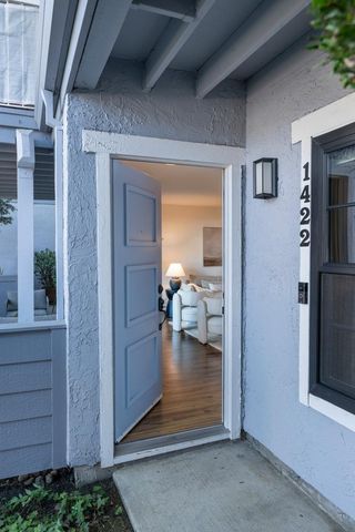 1422 Via Vista, San Mateo, CA 94404