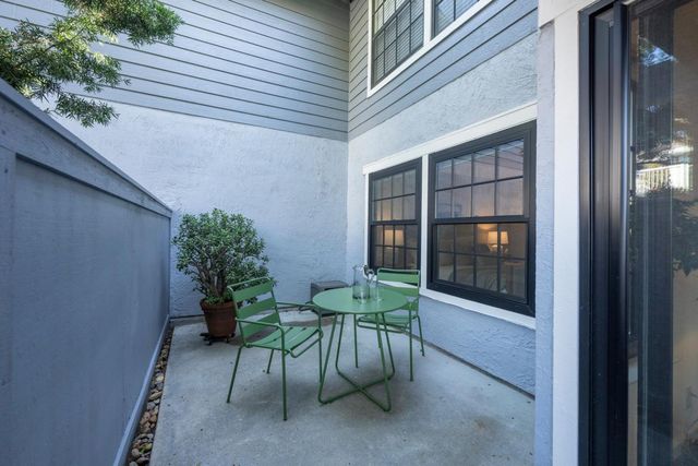 1422 Via Vista, San Mateo, CA 94404