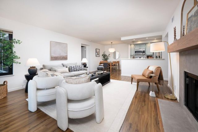 1422 Via Vista, San Mateo, CA 94404