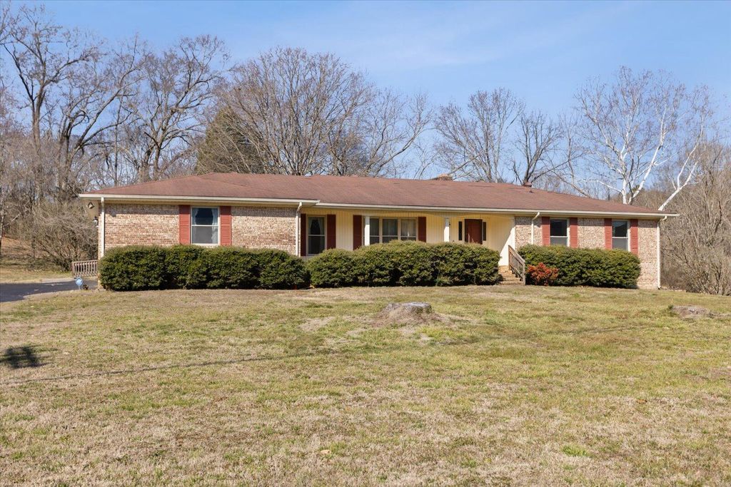 557 Alvin York Highway, Whitwell, TN 37397
