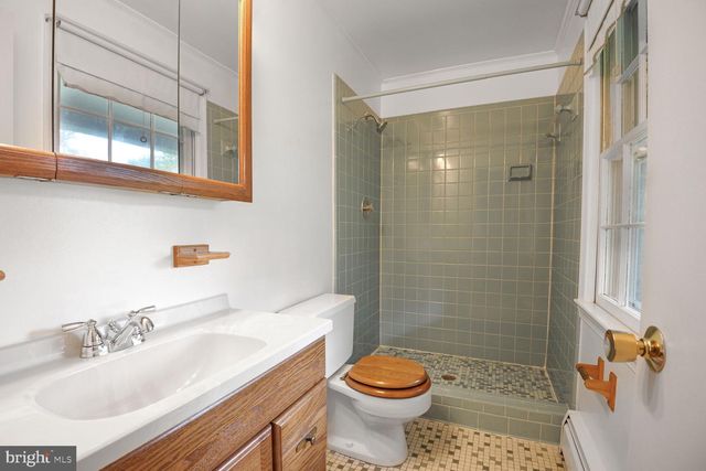 11328 VALE RD, Oakton, VA 22124