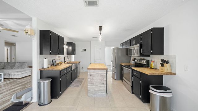 4815 Summer Creek Cove, Crestview, FL 32539