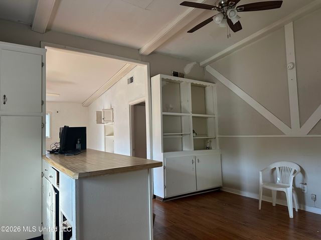 1750 Camellia Lane, Jackson, MS 39204