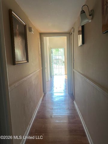 1750 Camellia Lane, Jackson, MS 39204