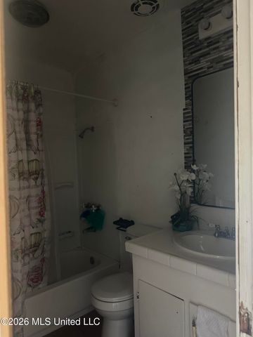 1750 Camellia Lane, Jackson, MS 39204