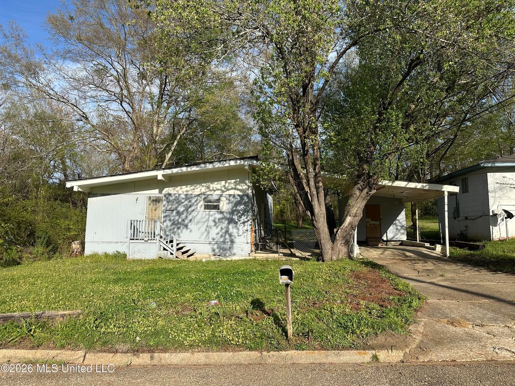 1750 Camellia Lane, Jackson, MS 39204