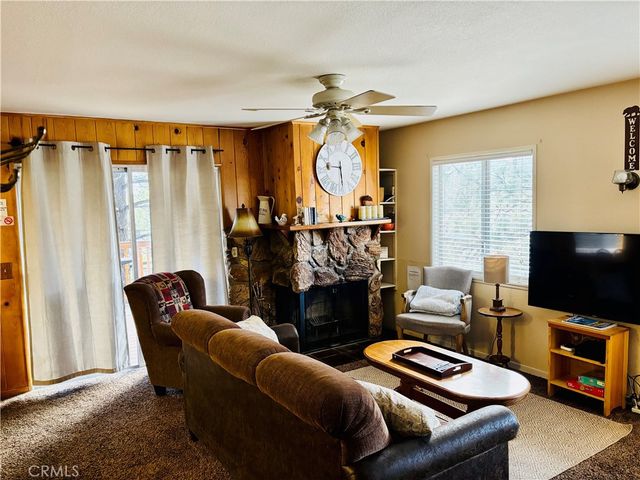 627 Chipmunk, Big Bear Lake, CA 92315