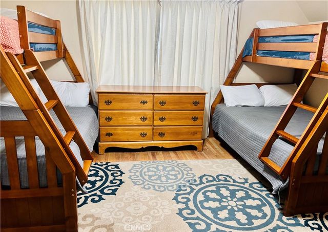 627 Chipmunk, Big Bear Lake, CA 92315