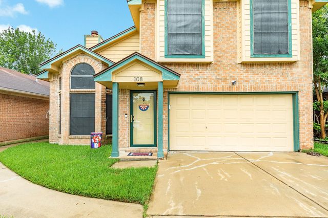 108 Coffee Lane, Lake Jackson, TX 77566