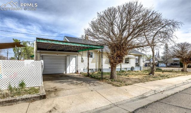 2035 Pine Street, Pueblo, CO 81004