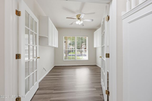 11064 CASTLEMAIN Circle E, Jacksonville, FL 32256