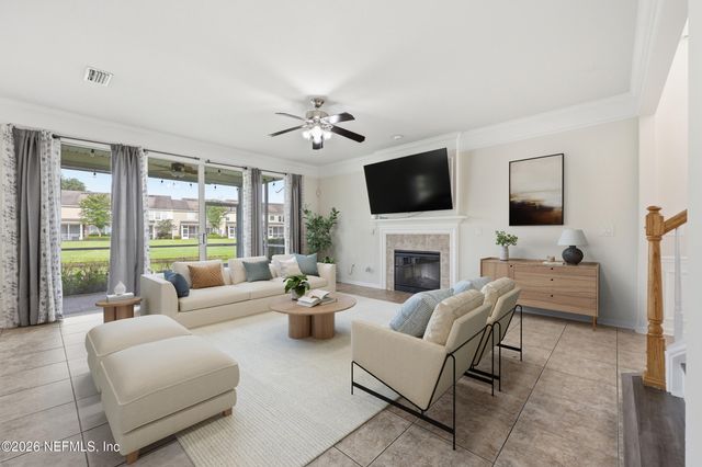 11064 CASTLEMAIN Circle E, Jacksonville, FL 32256