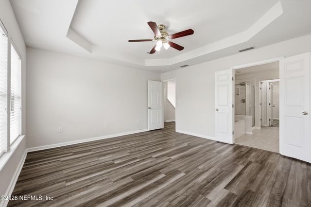 11064 CASTLEMAIN Circle E, Jacksonville, FL 32256