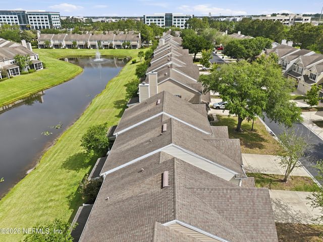 11064 CASTLEMAIN Circle E, Jacksonville, FL 32256