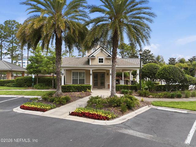 11064 CASTLEMAIN Circle E, Jacksonville, FL 32256