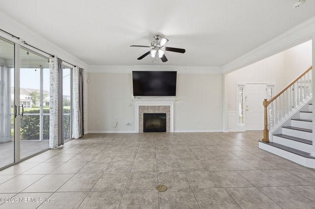 11064 CASTLEMAIN Circle E, Jacksonville, FL 32256