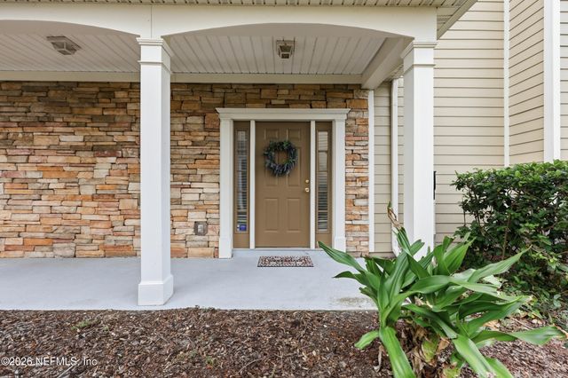 11064 CASTLEMAIN Circle E, Jacksonville, FL 32256