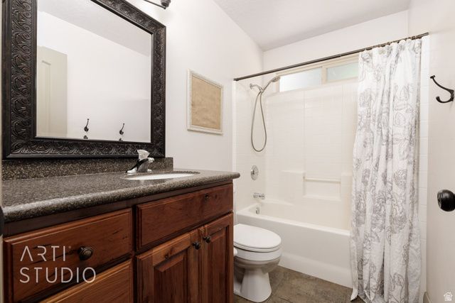 267 N 250 W, La Verkin, UT 84745