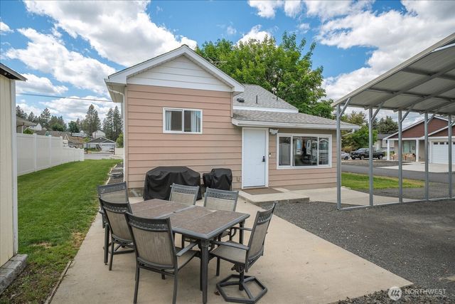 517 S Felts Rd, Spokane Valley, WA 99206