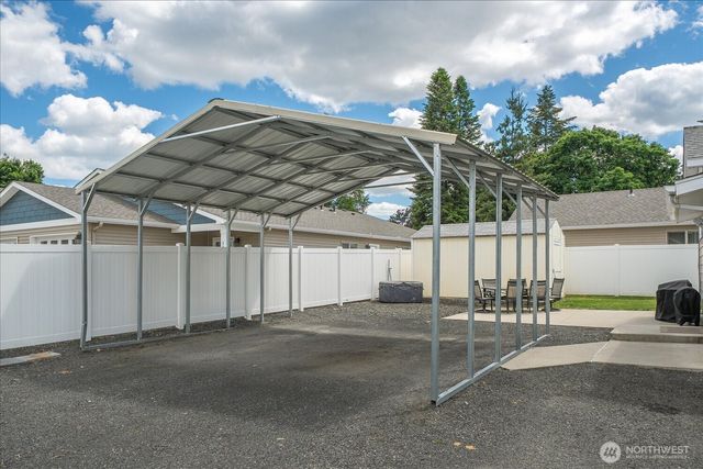 517 S Felts Rd, Spokane Valley, WA 99206