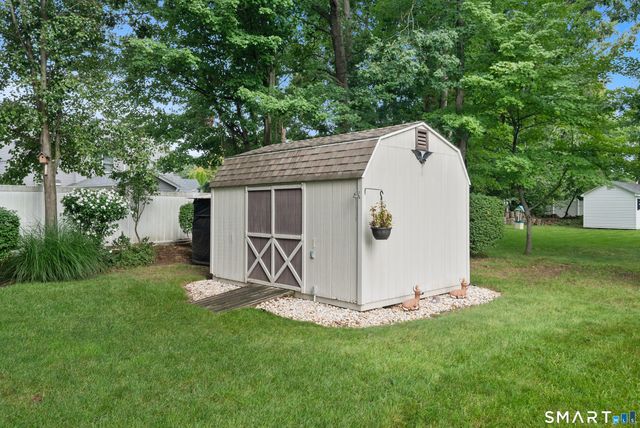 180 Huckleberry Lane, Southington, CT 06489