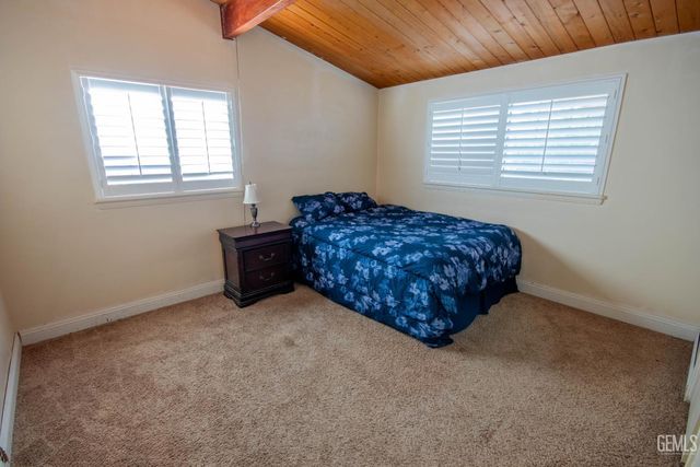 2901 Kaibab Avenue, Bakersfield, CA 93306