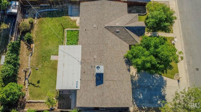 2901 Kaibab Avenue, Bakersfield, CA 93306