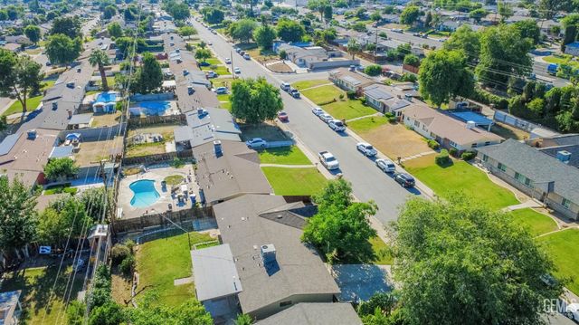 2901 Kaibab Avenue, Bakersfield, CA 93306