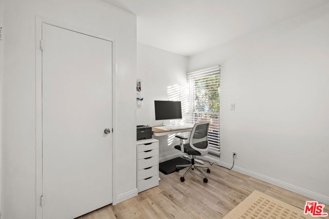 5651 Windsor Way 101, Culver City, CA 90230