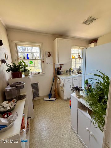 1507 Baxter Street, Johnson City, TN 37601