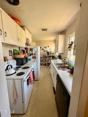 1507 Baxter Street, Johnson City, TN 37601