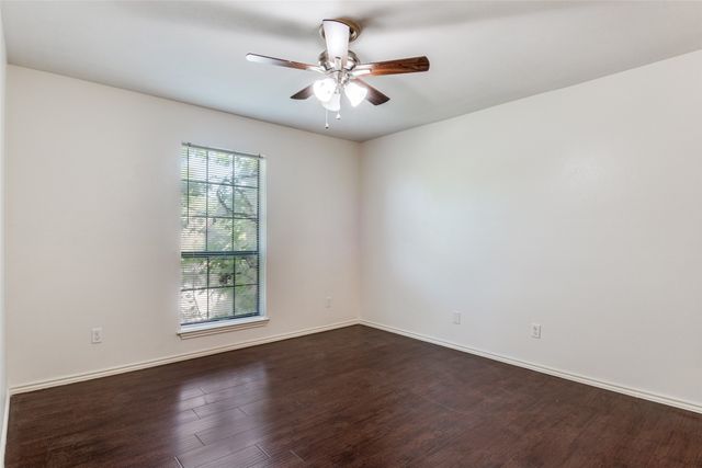 5902 Marvin Loving Drive 201, Garland, TX 75043