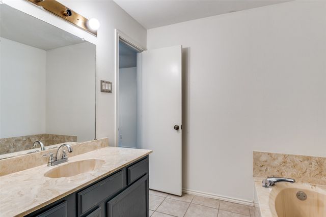 5902 Marvin Loving Drive 201, Garland, TX 75043