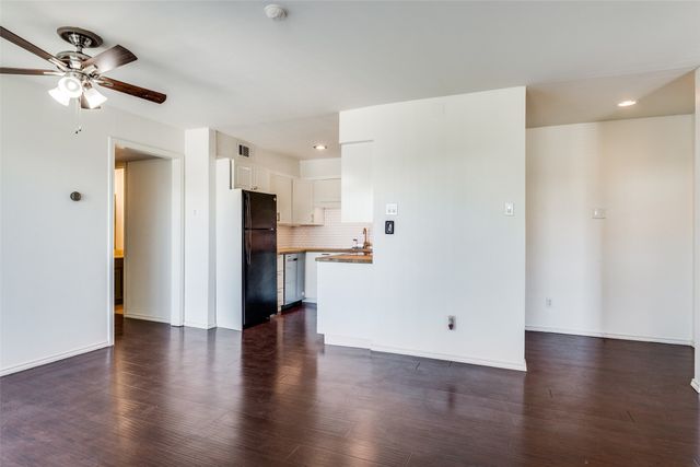5902 Marvin Loving Drive 201, Garland, TX 75043