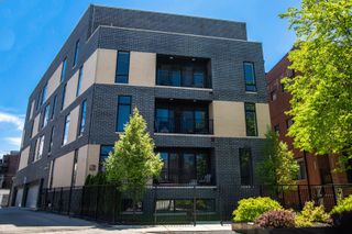 1045 W Cornelia Avenue 501, Chicago, IL 60657