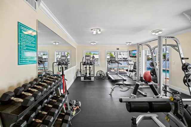 2900 NE 30 Street C5, Fort Lauderdale, FL 33306