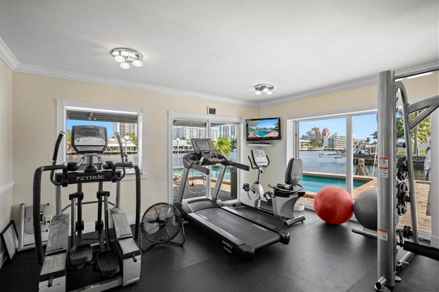 2900 NE 30 Street C5, Fort Lauderdale, FL 33306