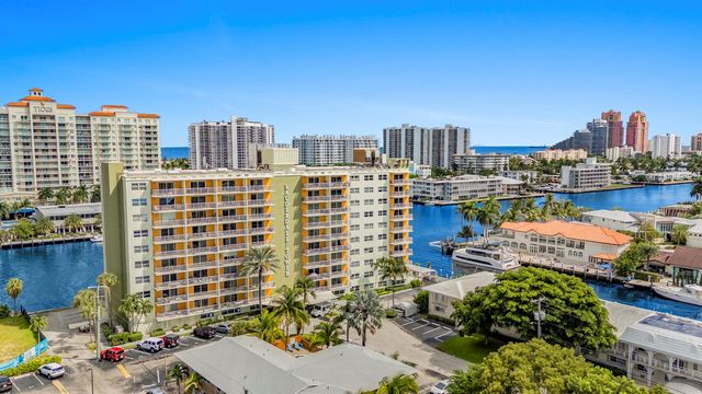 2900 NE 30 Street C5, Fort Lauderdale, FL 33306
