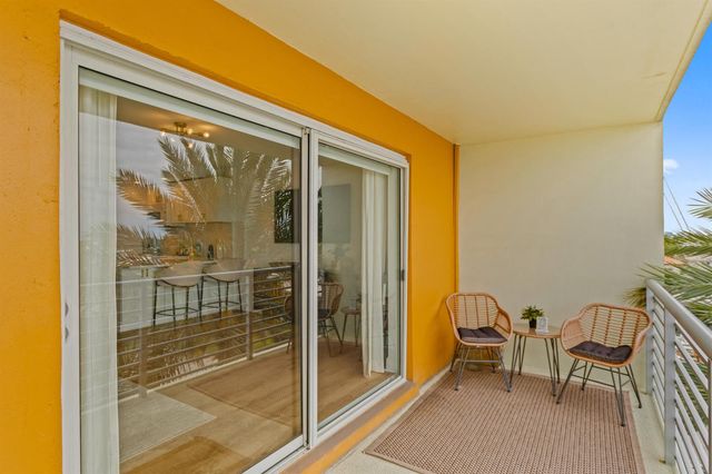 2900 NE 30 Street C5, Fort Lauderdale, FL 33306