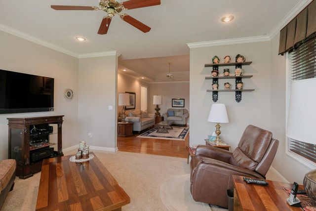 3331 E Fox Grape Street, Springfield, MO 65804