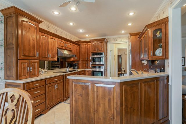 3331 E Fox Grape Street, Springfield, MO 65804